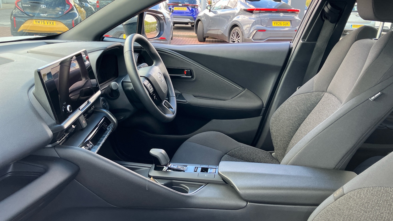 Used Toyota C-HR 2024 for sale - 78109209: Photo 10