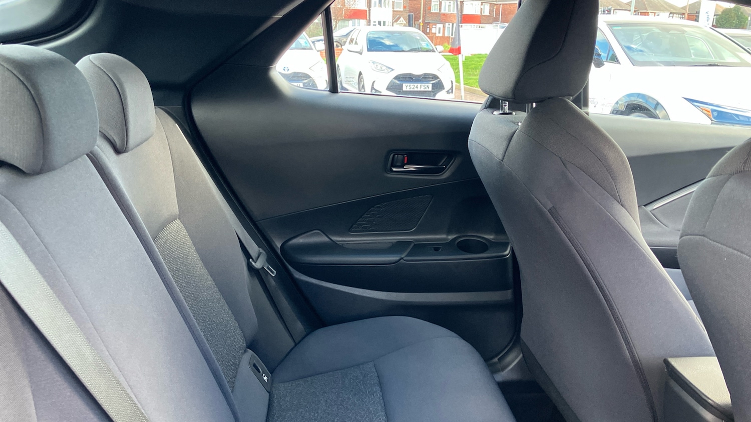 Used Toyota C-HR 2024 for sale - 78109209: Photo 12