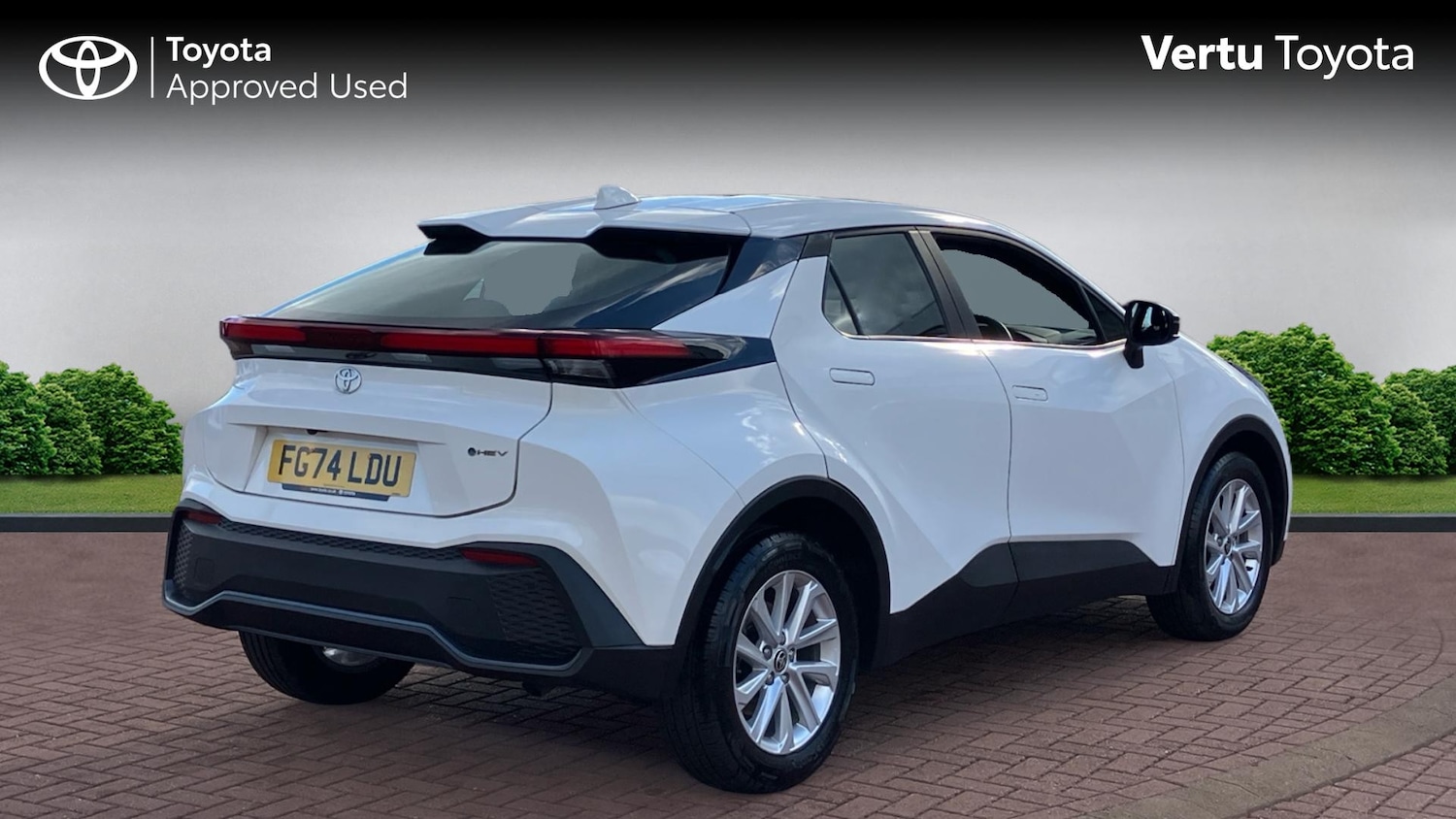 Used Toyota C-HR 2024 for sale - 78109209: Photo 2