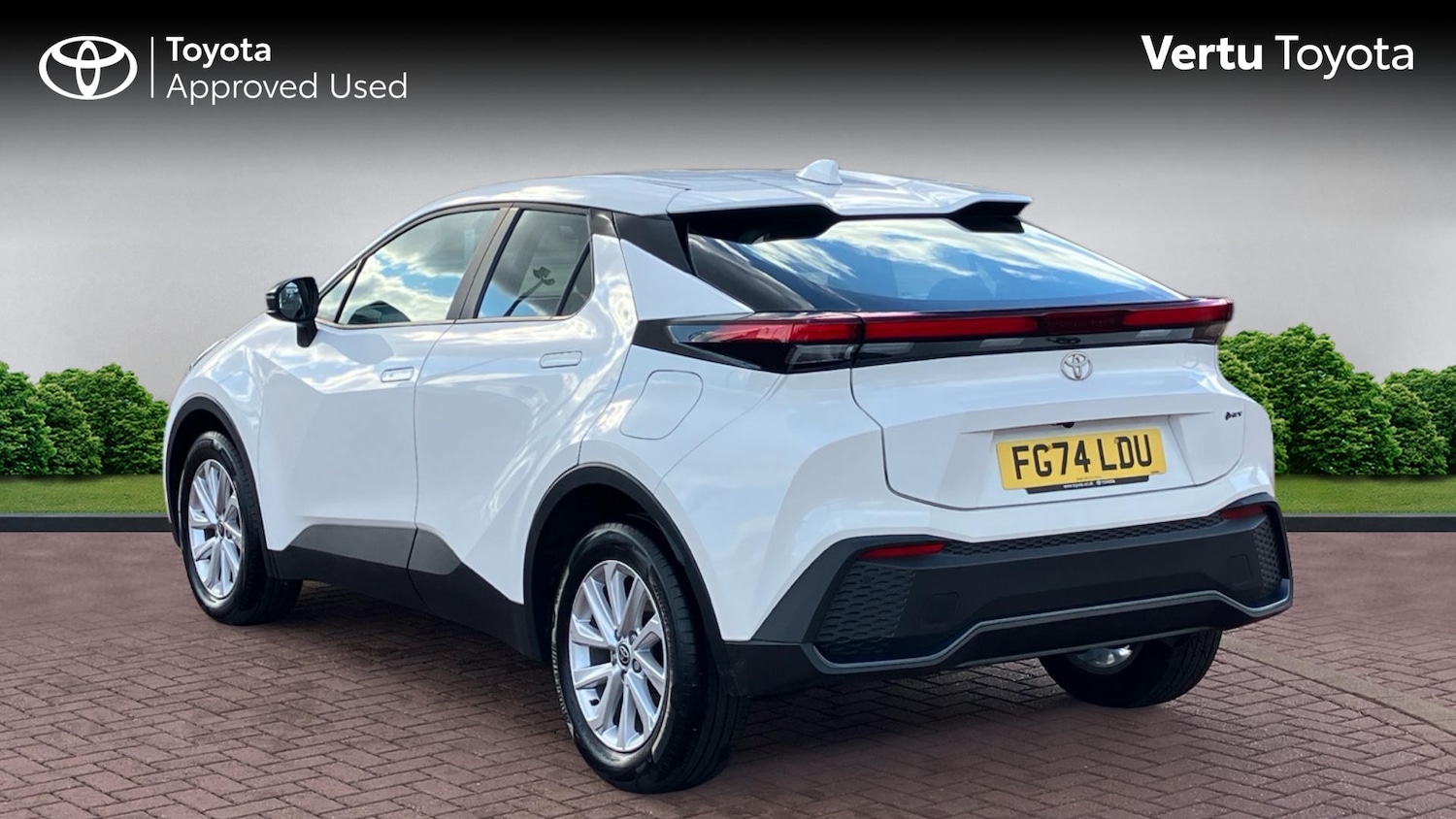 Used Toyota C-HR 2024 for sale - 78109209: Photo 4