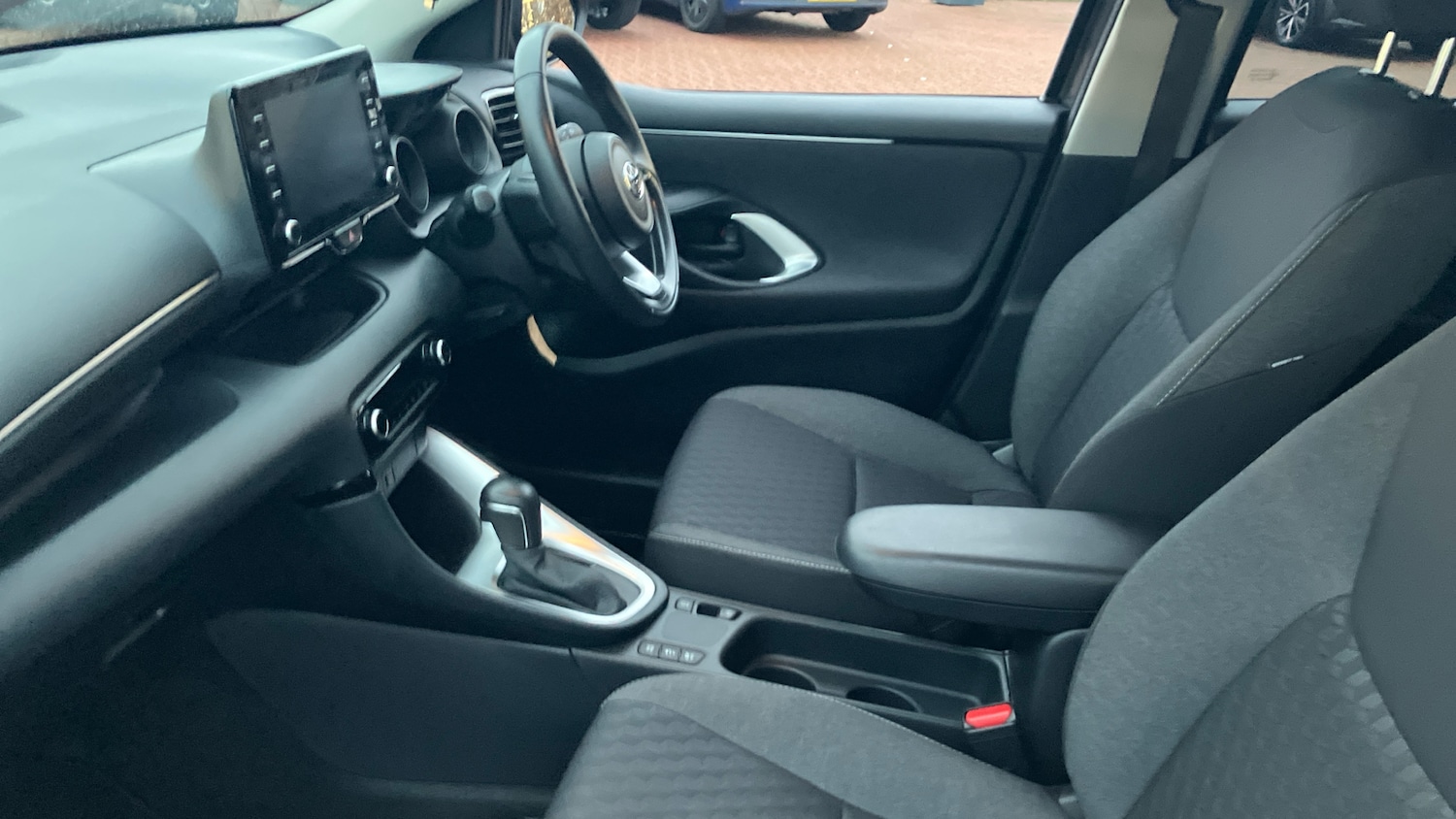 Used Toyota Yaris 2023 for sale - 77086488: Photo 10