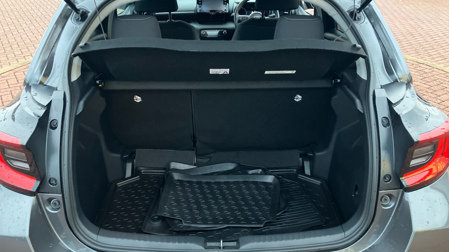 Used Toyota Yaris 2023 for sale - 77086488: Photo 14