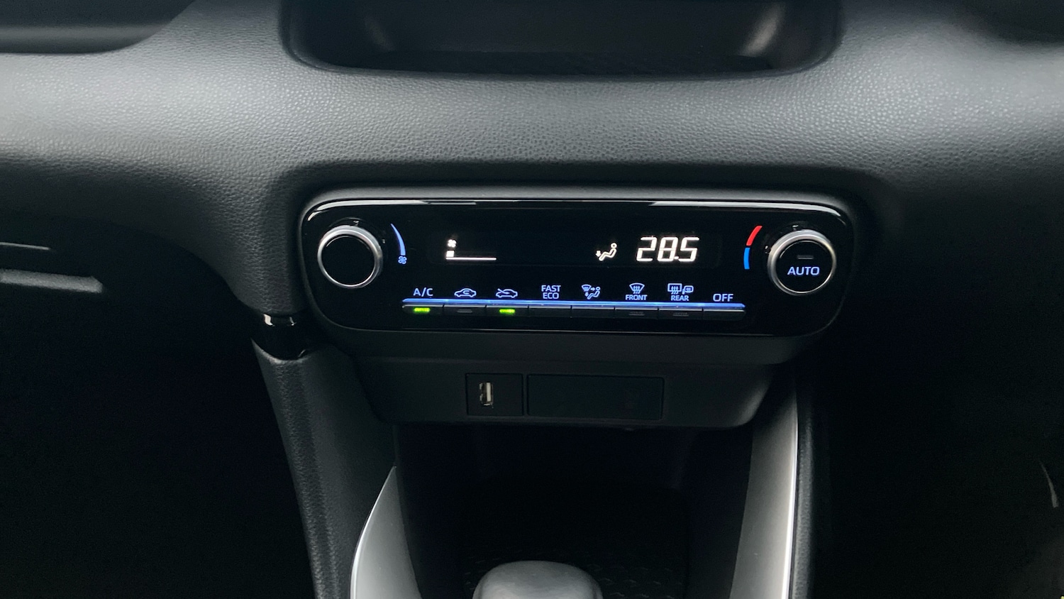 Used Toyota Yaris 2023 for sale - 77086488: Photo 39