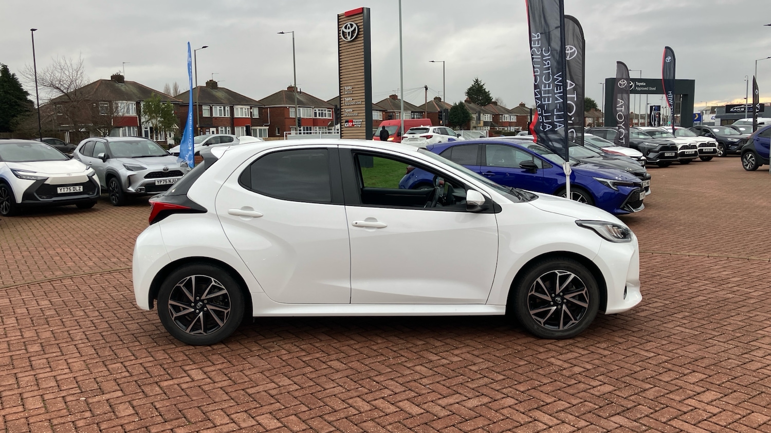 Used Toyota Yaris 2023 for sale - 77087260: Photo 16