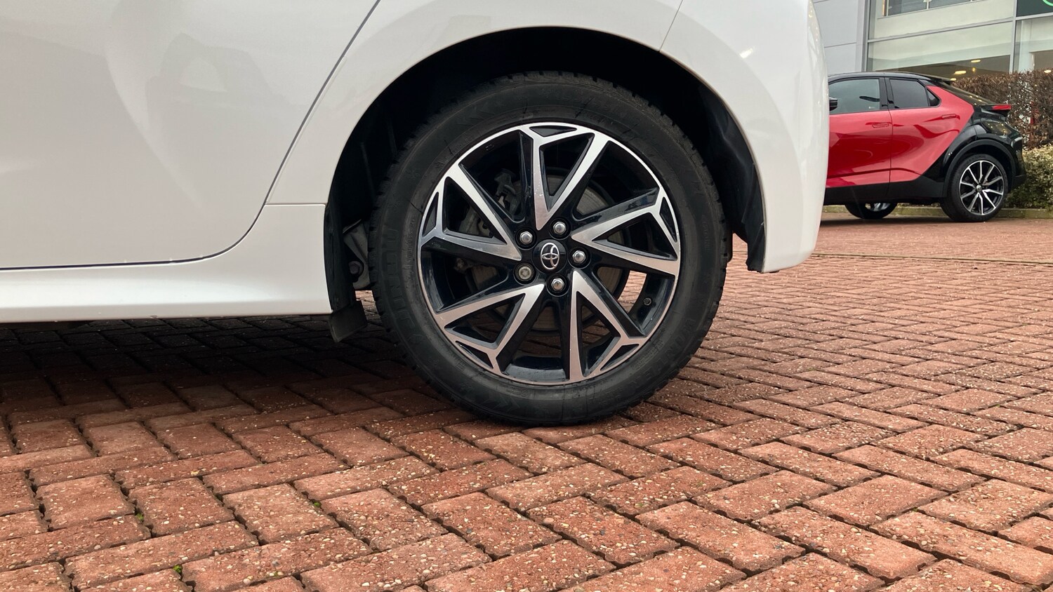 Used Toyota Yaris 2023 for sale - 77087260: Photo 18