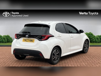 Used Toyota Yaris 2023 for sale - 77087260: Photo