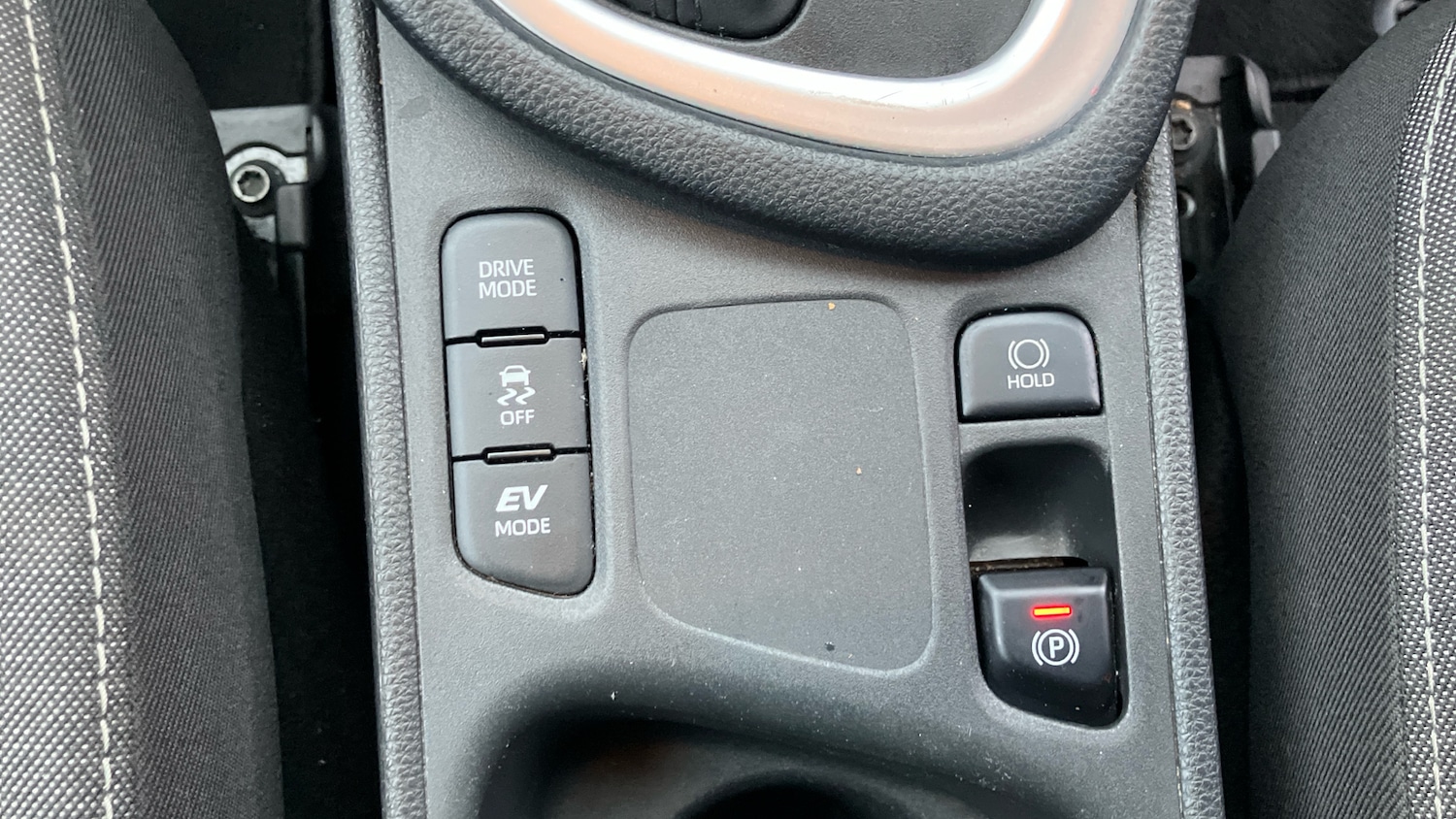 Used Toyota Yaris 2023 for sale - 77087260: Photo 34