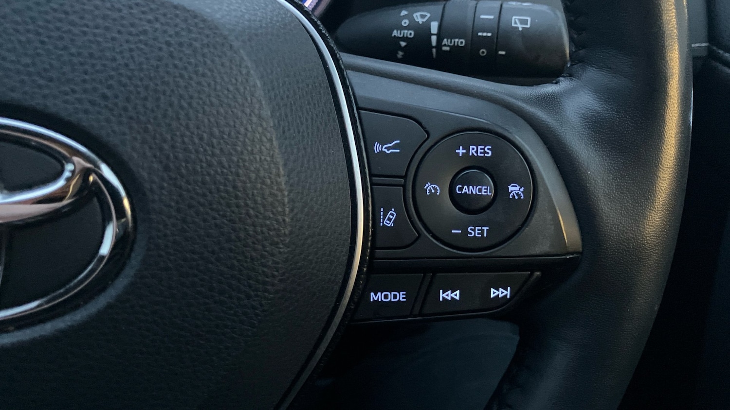 Used Toyota RAV4 2020 for sale - 77180633: Photo 38