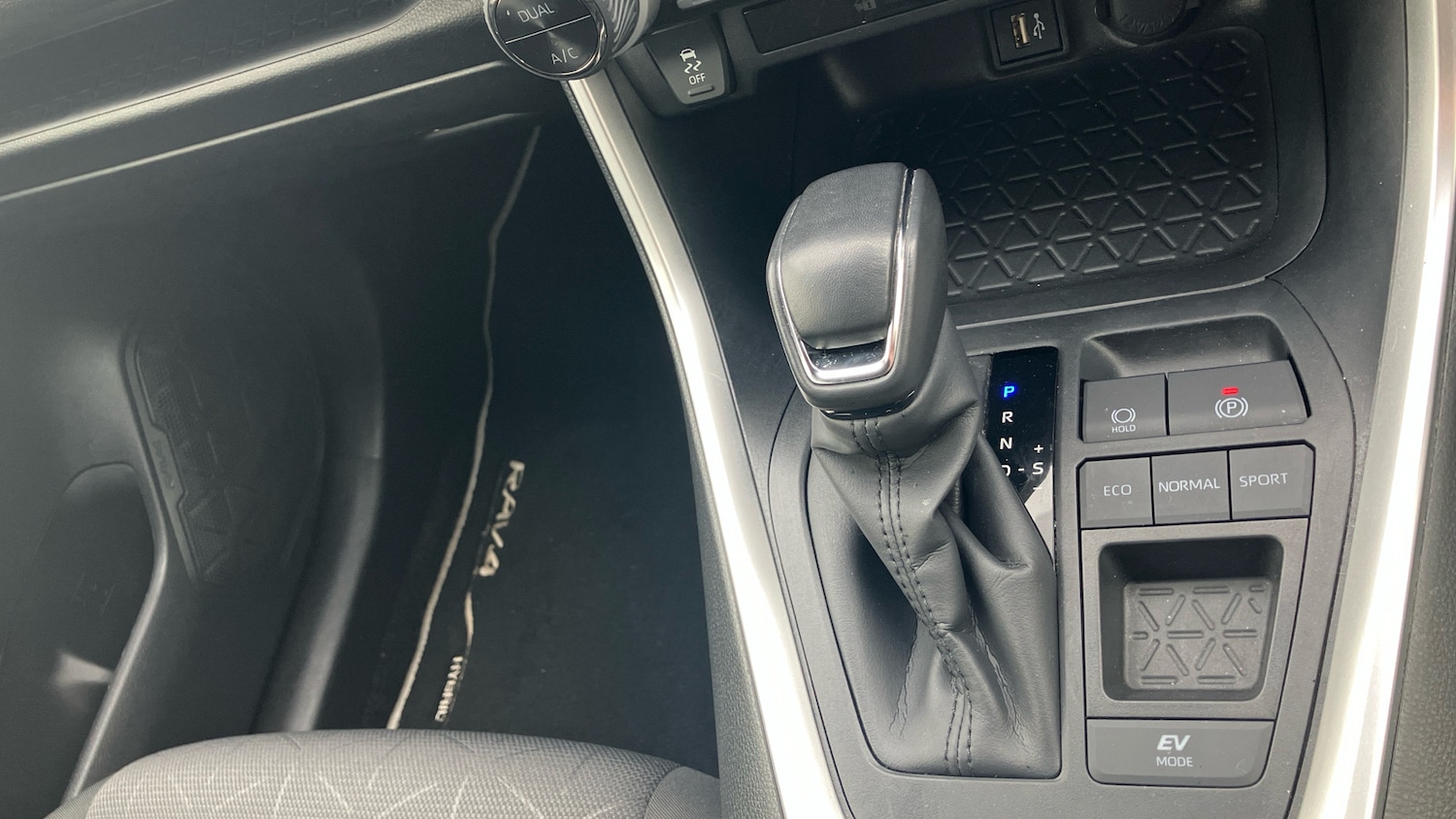 Used Toyota RAV4 2023 for sale - 78081592: Photo 42