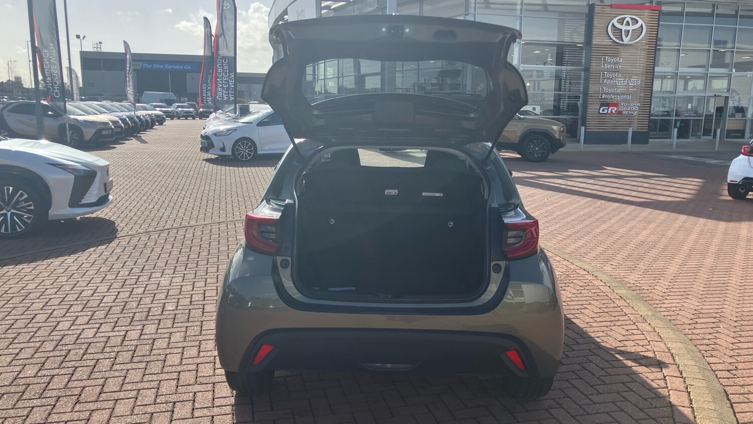 Used Toyota Yaris 2023 for sale - 78031394: Photo 28