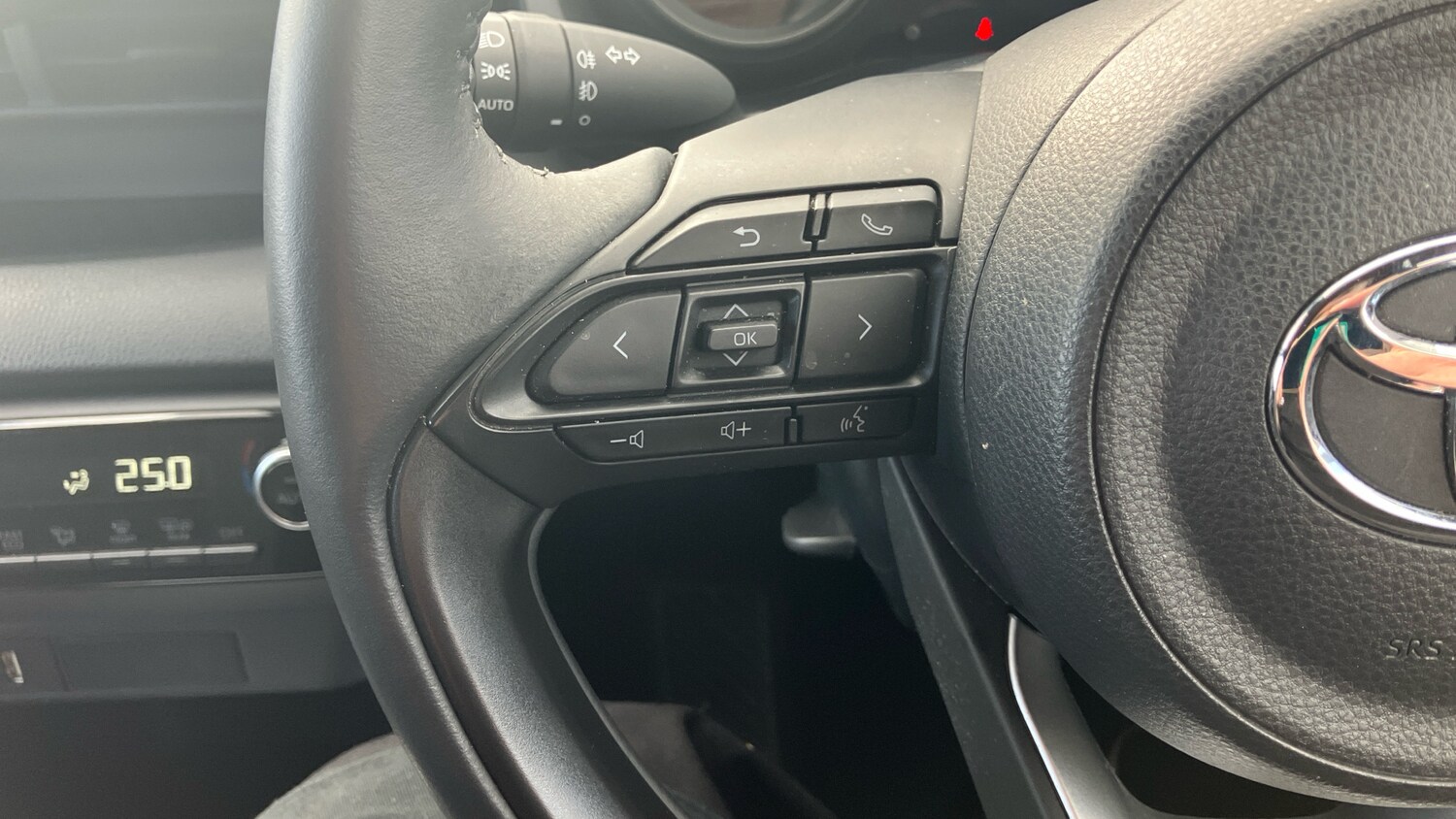 Used Toyota Yaris 2023 for sale - 78031394: Photo 47