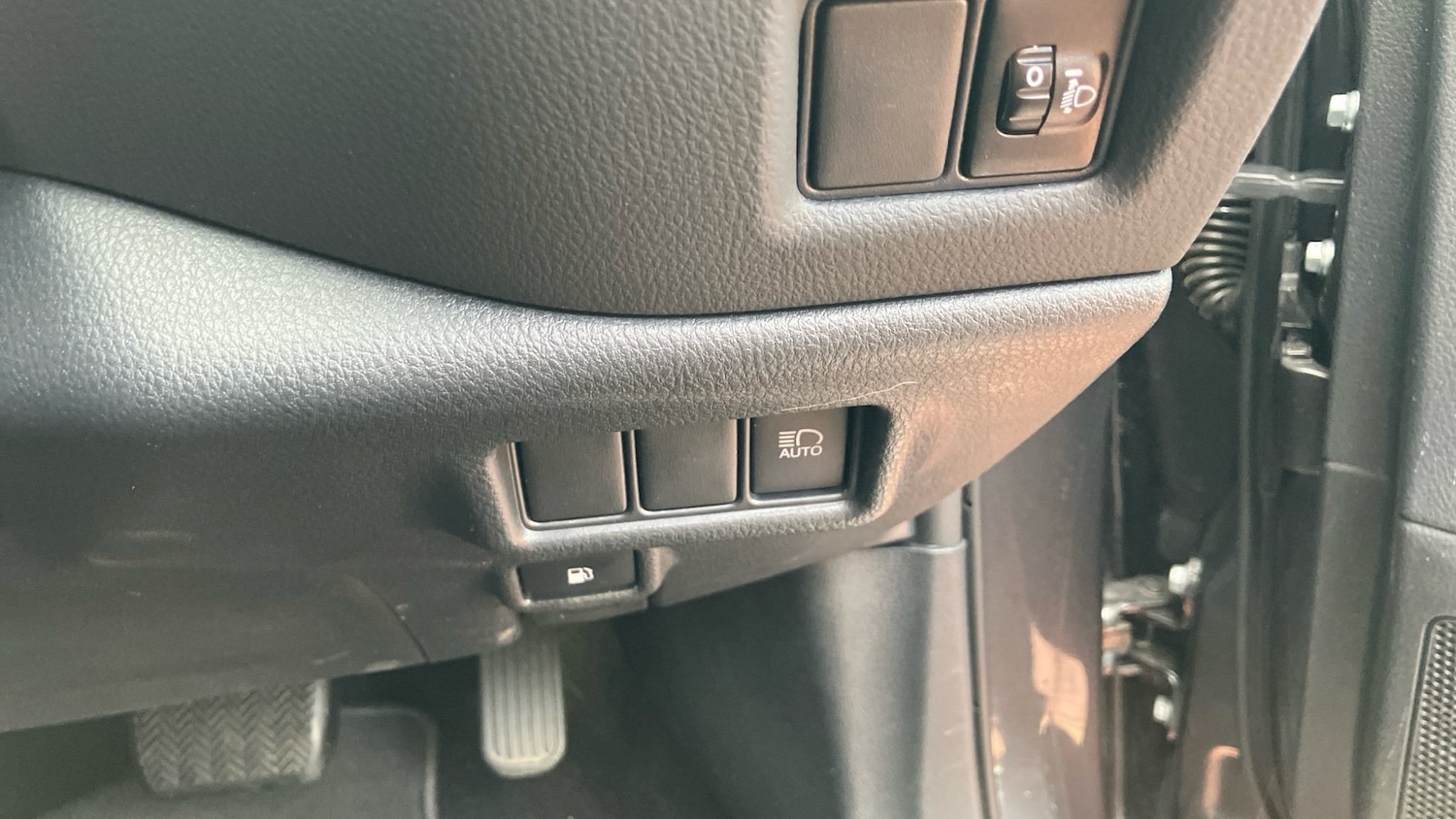 Used Toyota C-HR 2022 for sale - 76664678: Photo 40