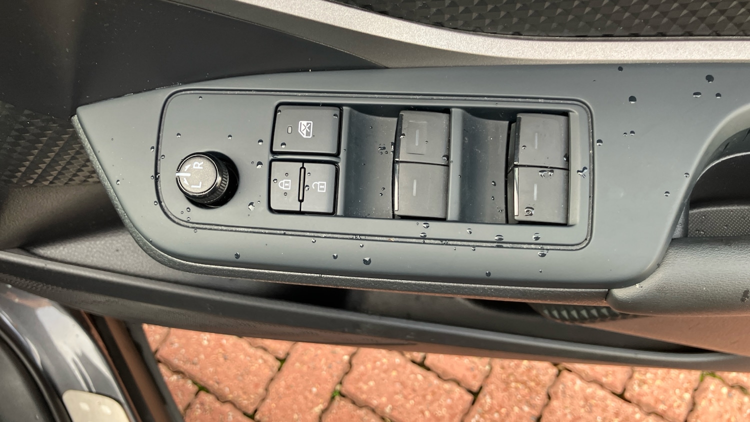 Used Toyota C-HR 2022 for sale - 76664678: Photo 42