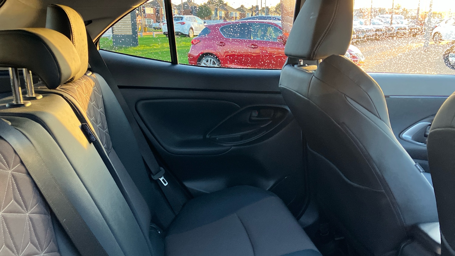 Used Toyota Yaris Cross 2023 for sale - 76980765: Photo 12