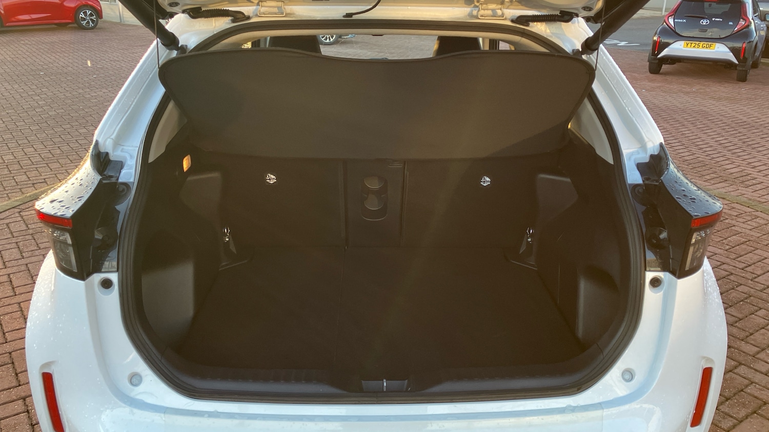 Used Toyota Yaris Cross 2023 for sale - 76980765: Photo 14