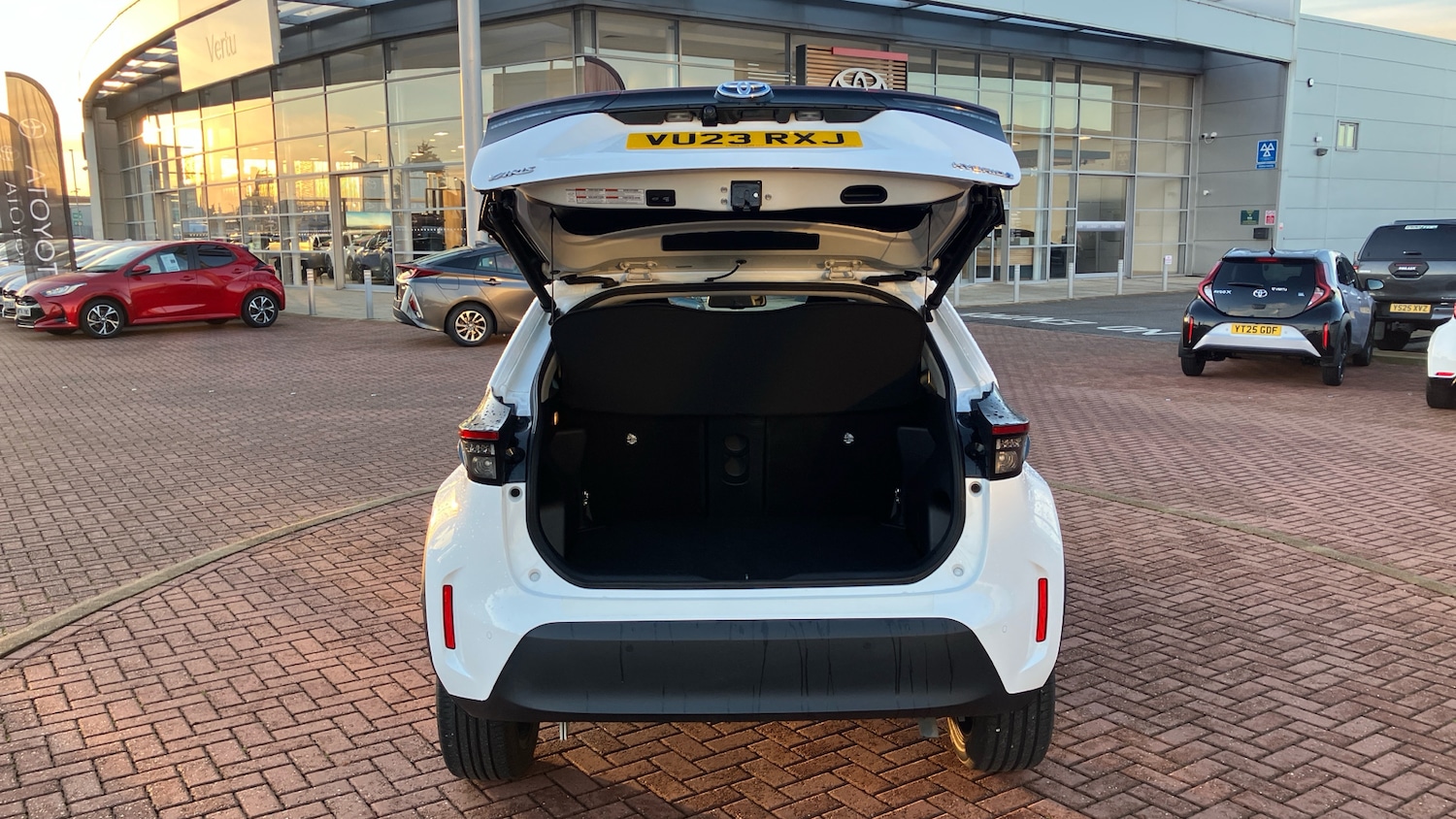 Used Toyota Yaris Cross 2023 for sale - 76980765: Photo 34