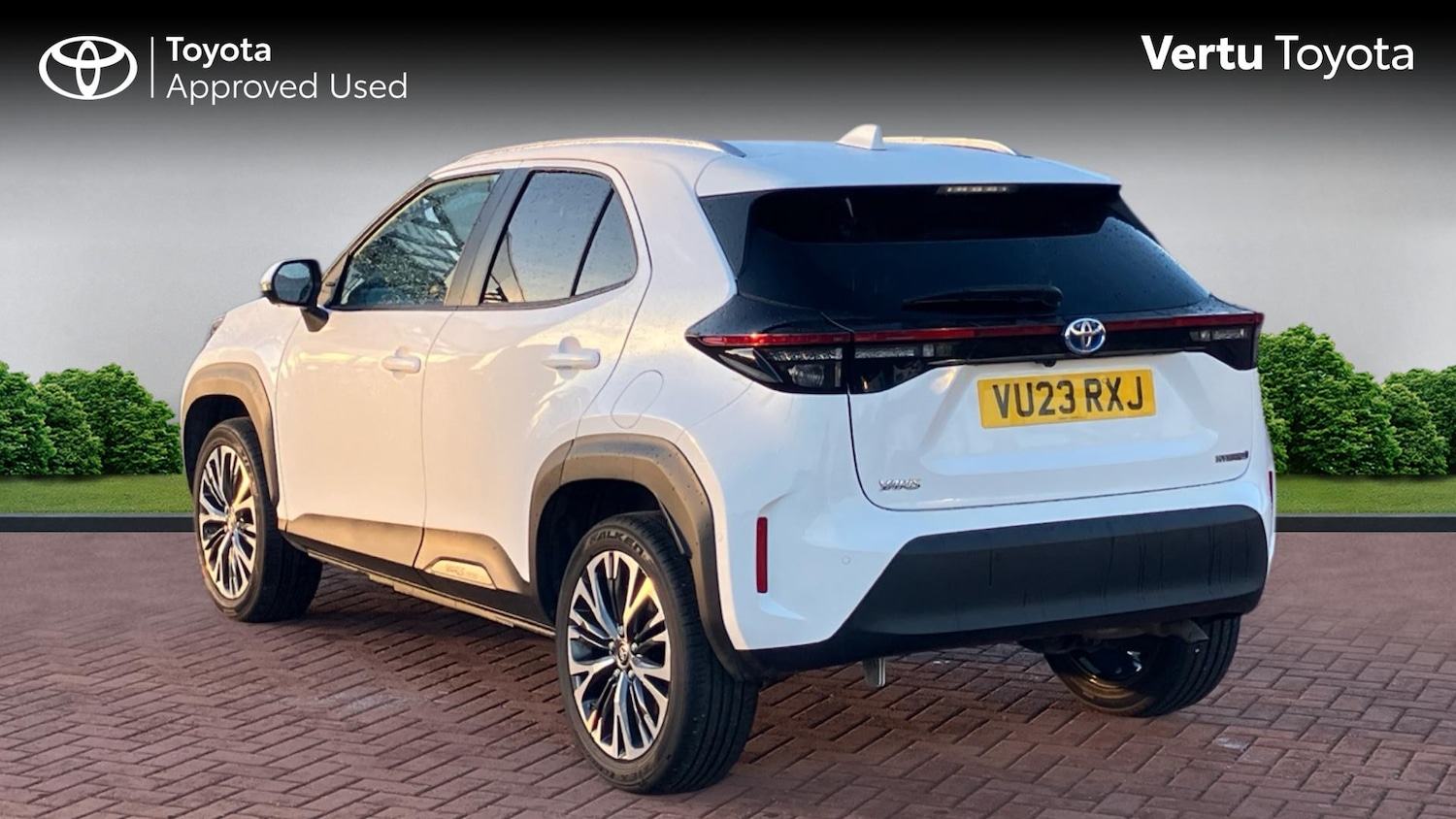 Used Toyota Yaris Cross 2023 for sale - 76980765: Photo 4