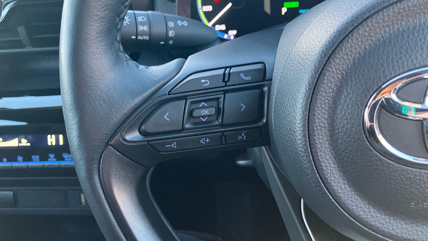 Used Toyota Yaris Cross 2023 for sale - 76980765: Photo 41