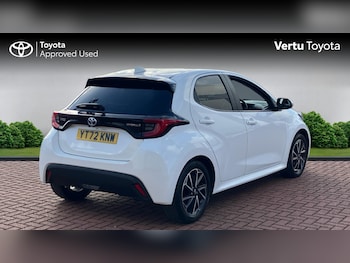 Used Toyota Yaris 2022 for sale - 76426211: Photo