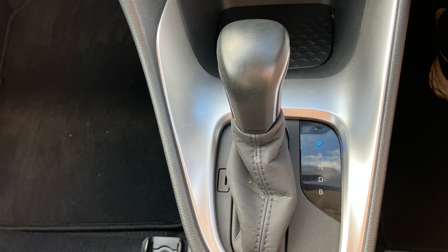 Used Toyota Yaris 2022 for sale - 76426211: Photo 41