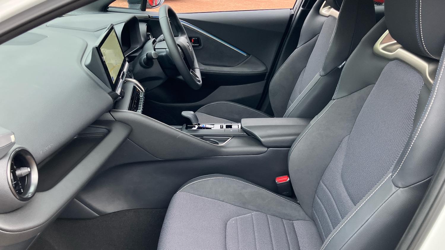 Used Toyota C-HR 2024 for sale - 77198002: Photo 10