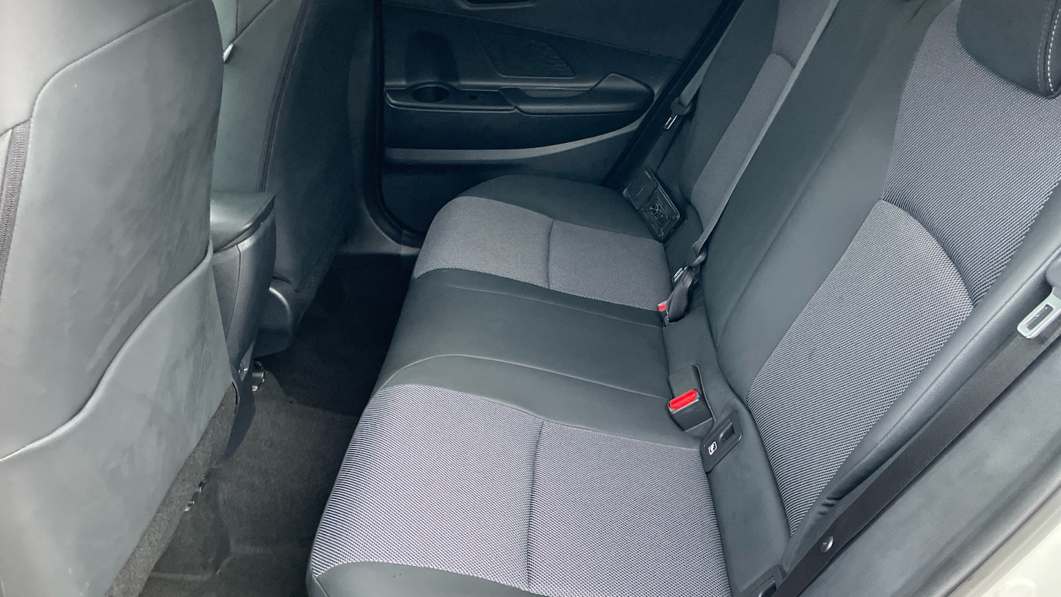 Used Toyota C-HR 2024 for sale - 77198002: Photo 13