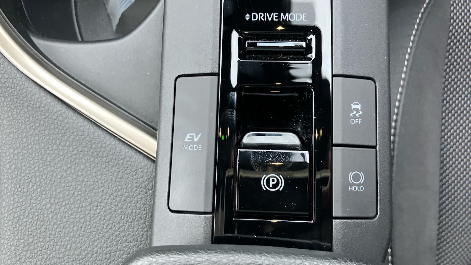 Used Toyota C-HR 2024 for sale - 77198002: Photo 36