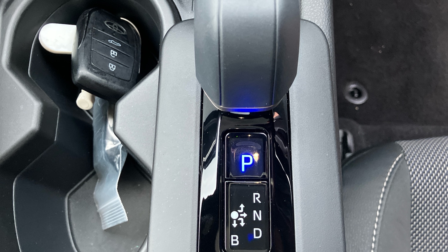 Used Toyota C-HR 2024 for sale - 77198002: Photo 37