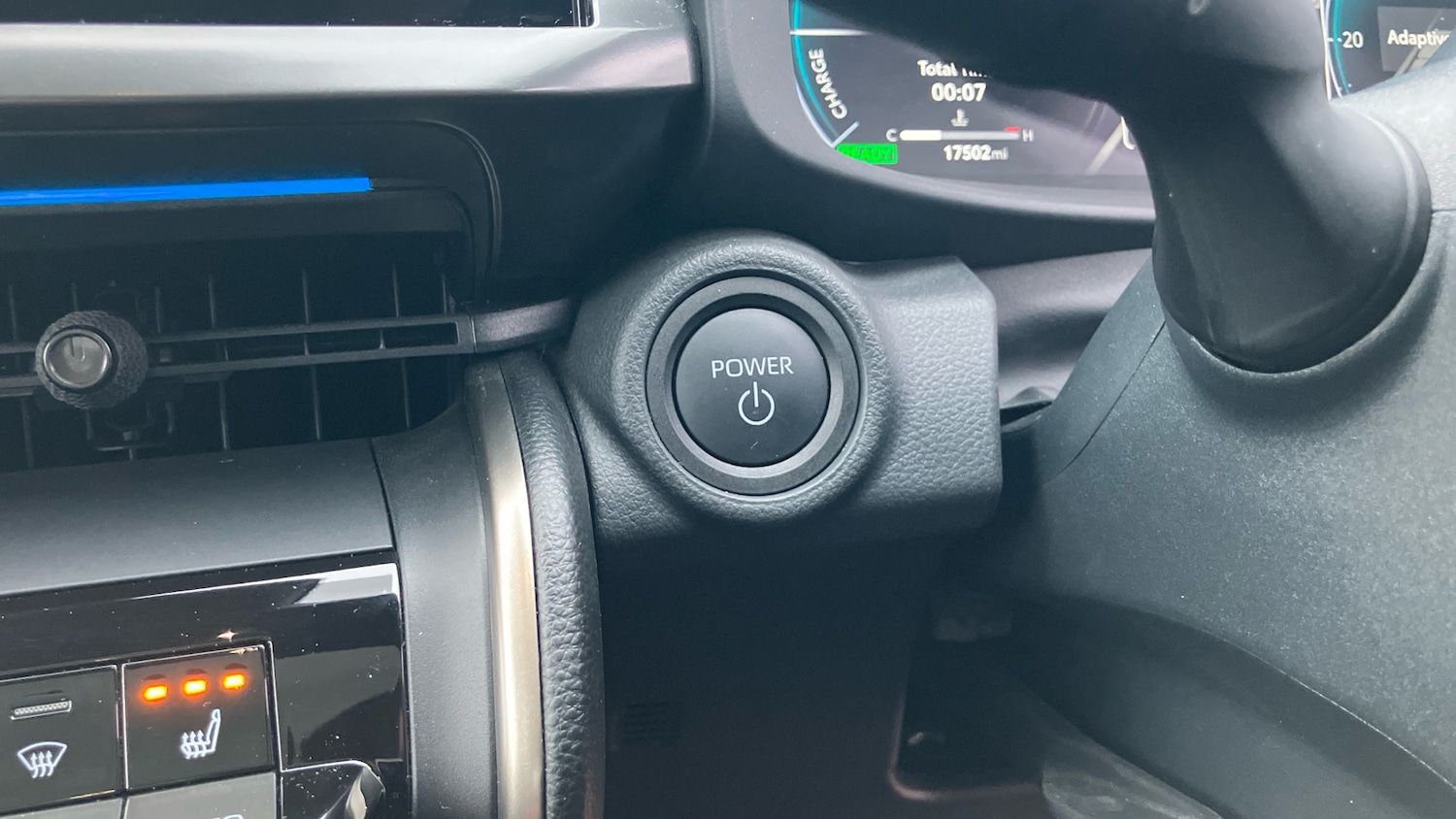 Used Toyota C-HR 2024 for sale - 77198002: Photo 41