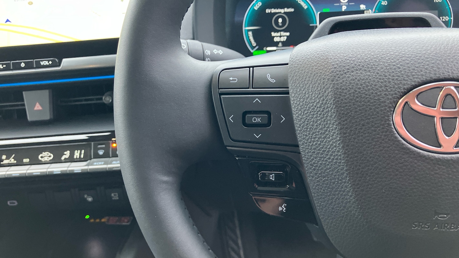 Used Toyota C-HR 2024 for sale - 77198002: Photo 42