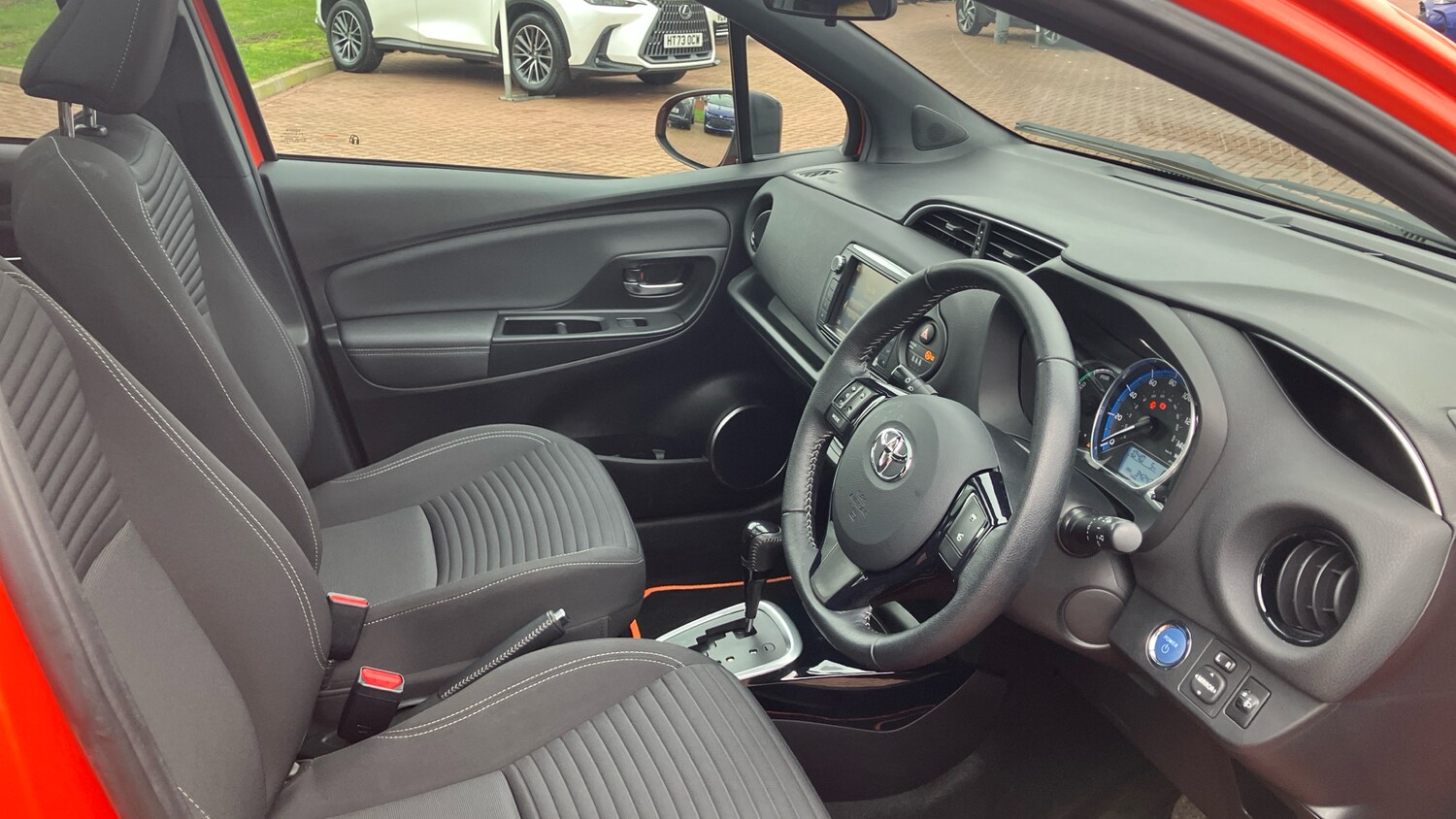 Used Toyota Yaris 2017 for sale - 77590249: Photo 11