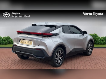 Used Toyota C-HR 2024 for sale - 76542738: Photo