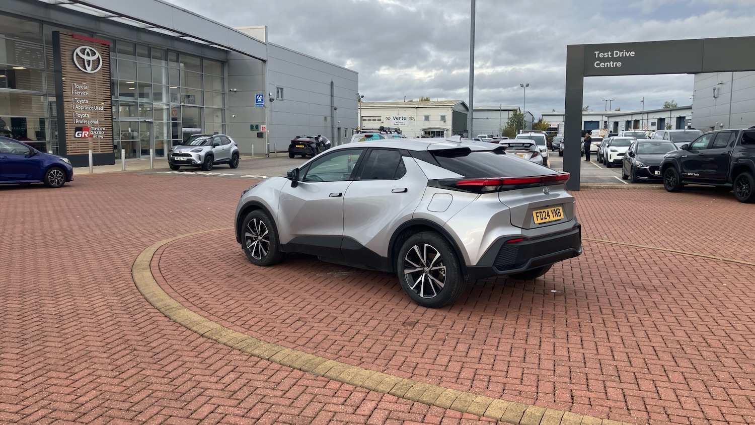 Used Toyota C-HR 2024 for sale - 76542738: Photo 31