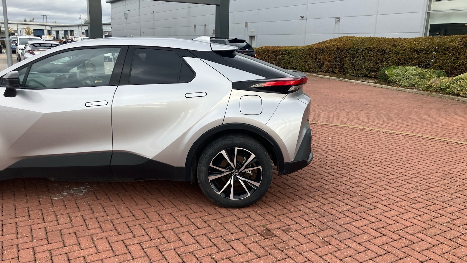 Used Toyota C-HR 2024 for sale - 76542738: Photo 34