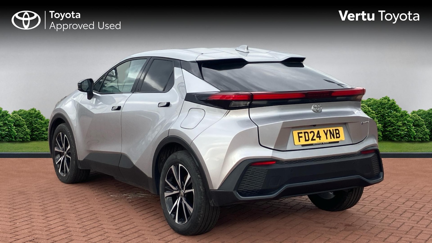 Used Toyota C-HR 2024 for sale - 76542738: Photo 4