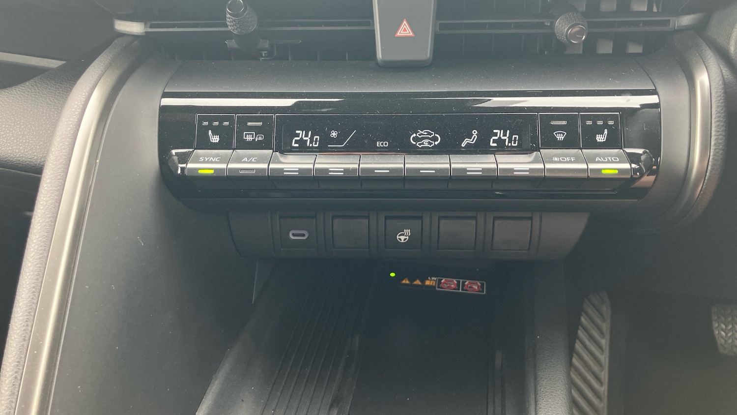 Used Toyota C-HR 2024 for sale - 76542738: Photo 45