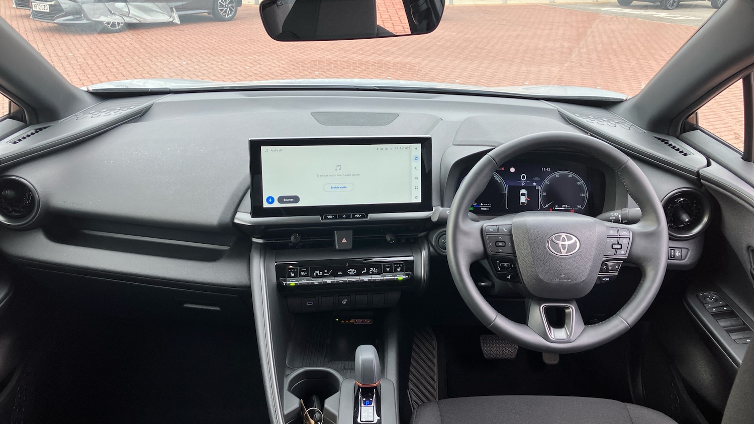 Used Toyota C-HR 2024 for sale - 76542738: Photo 5