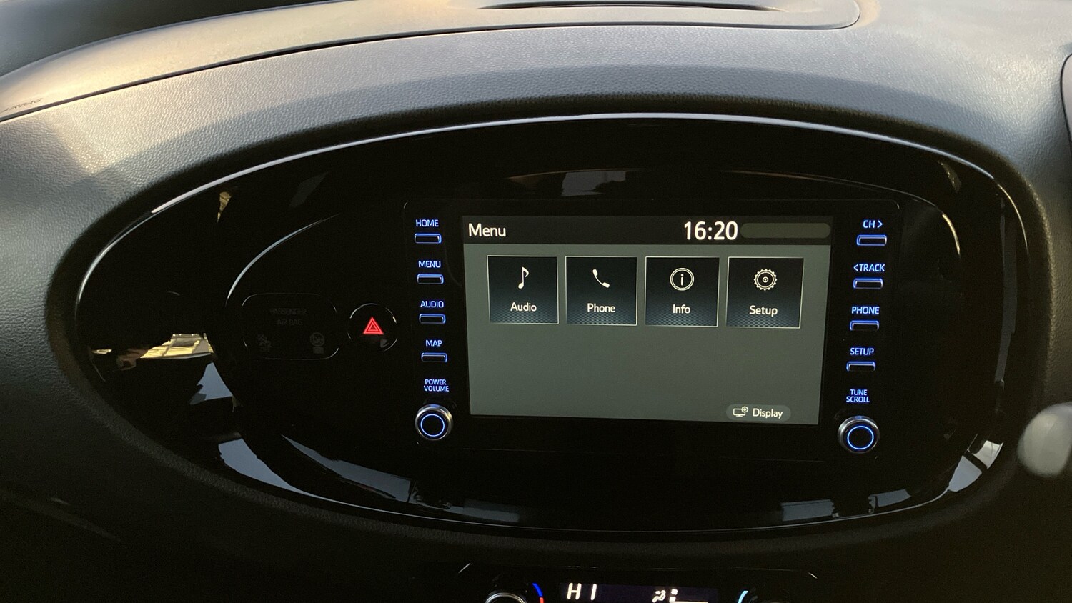 Used Toyota Aygo X 2023 for sale - 76707638: Photo 25