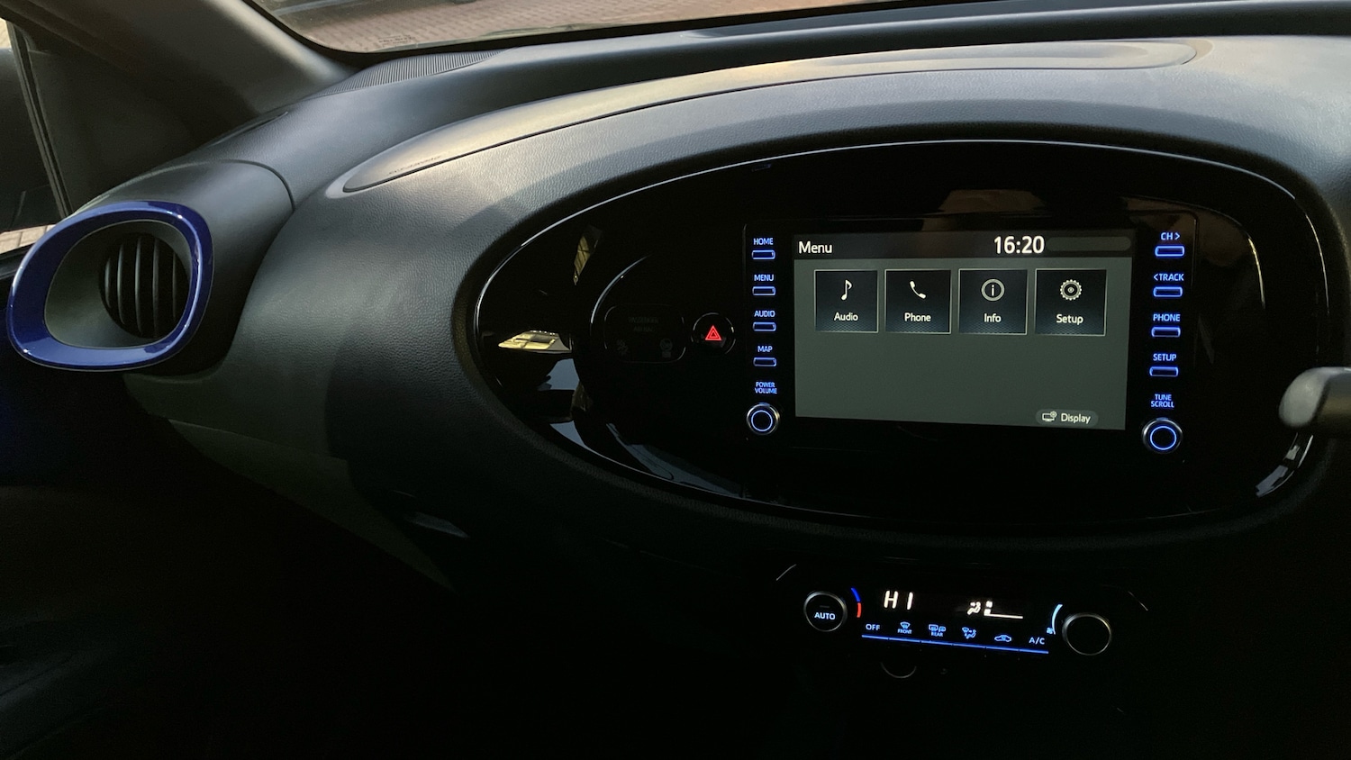 Used Toyota Aygo X 2023 for sale - 76707638: Photo 44