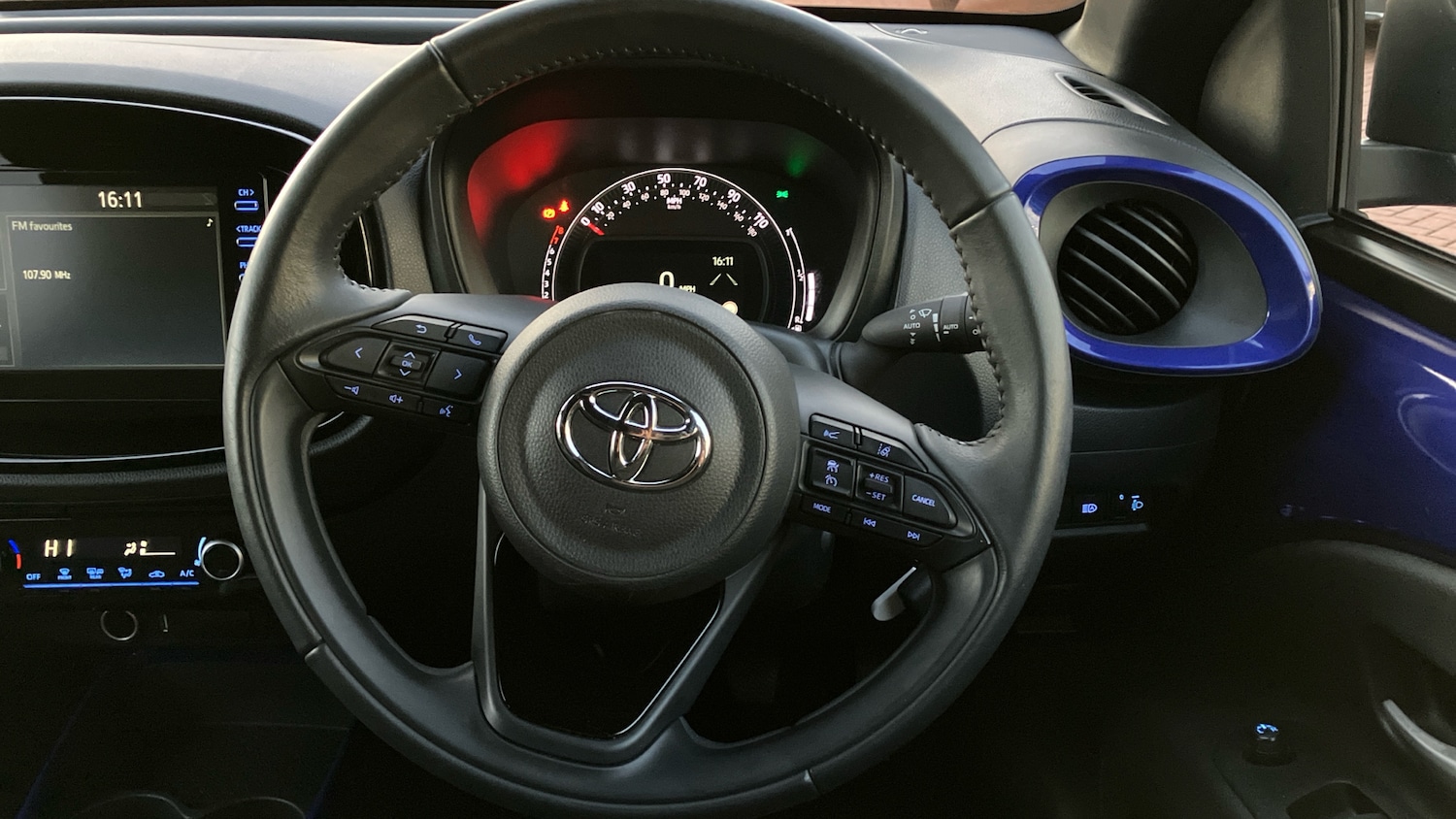 Used Toyota Aygo X 2023 for sale - 76707638: Photo 8