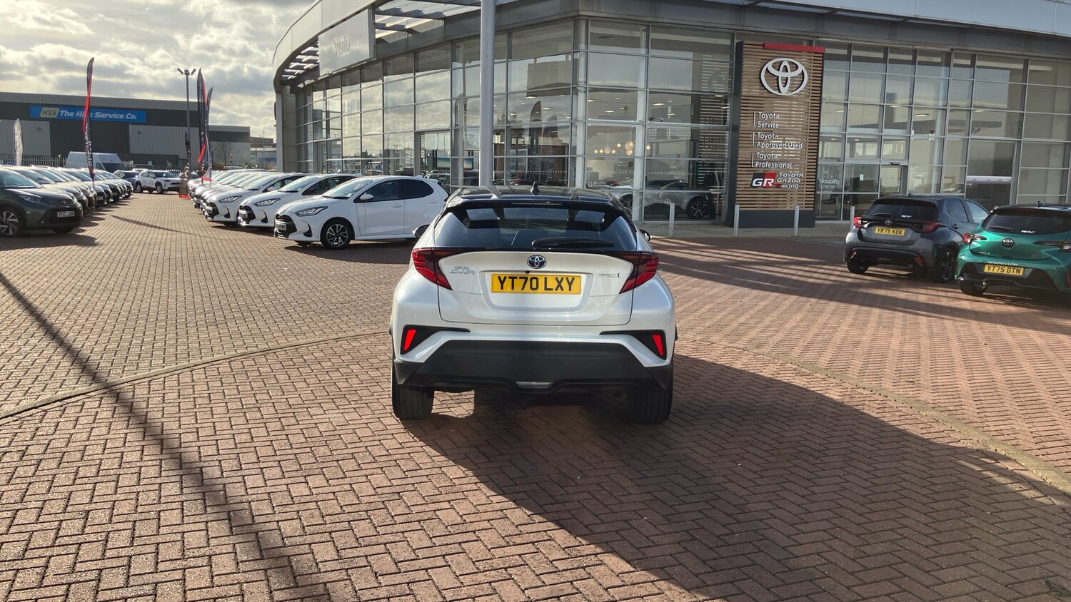 Used Toyota C-HR 2020 for sale - 77690613: Photo 30