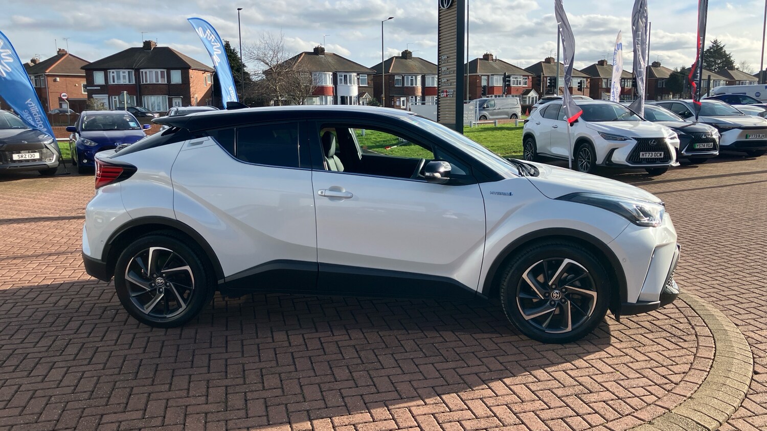 Used Toyota C-HR 2020 for sale - 77690613: Photo 32