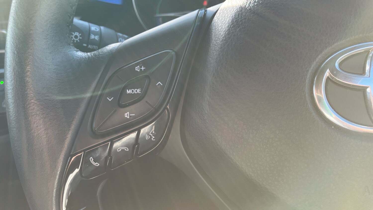 Used Toyota C-HR 2020 for sale - 77690613: Photo 33