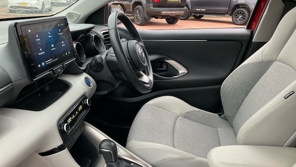 Used Toyota Yaris 2022 for sale - 76299306: Photo 10