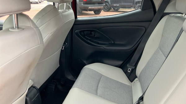 Used Toyota Yaris 2022 for sale - 76299306: Photo 13