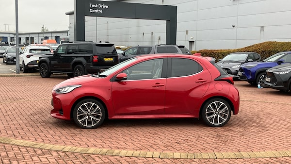 Used Toyota Yaris 2022 for sale - 76299306: Photo 17