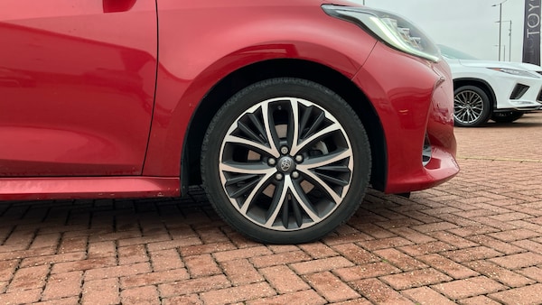 Used Toyota Yaris 2022 for sale - 76299306: Photo 18