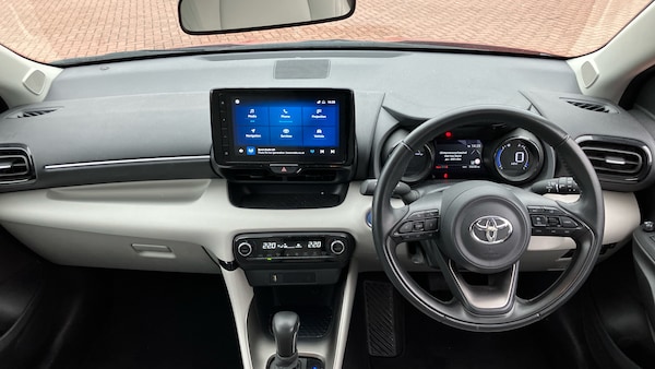 Used Toyota Yaris 2022 for sale - 76299306: Photo 6