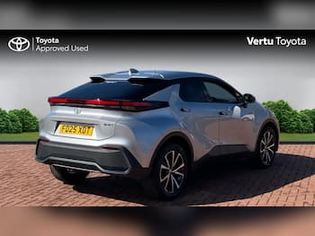Used Toyota C-HR 2025 for sale - 79736027: Photo