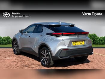 Used Toyota C-HR 2025 for sale - 79736027: Photo